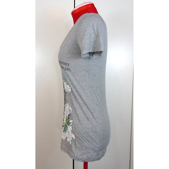 Out of Print "Midsummer Night's Dream" V-Neck T-Shirt in Grey. - Picture 5 of 8